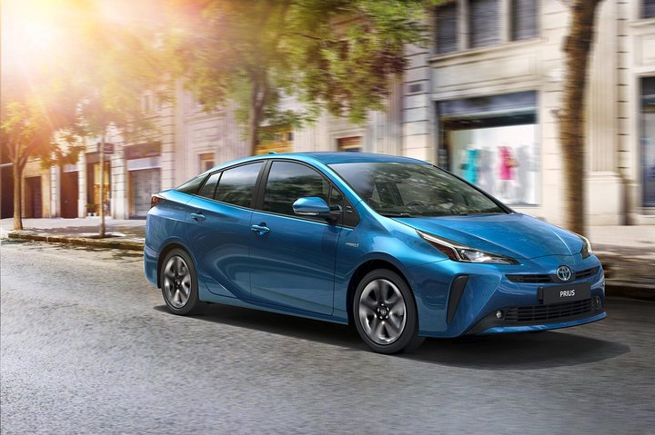 Kandy to Mahiyanganaya Transfer - Photo 1 of 7